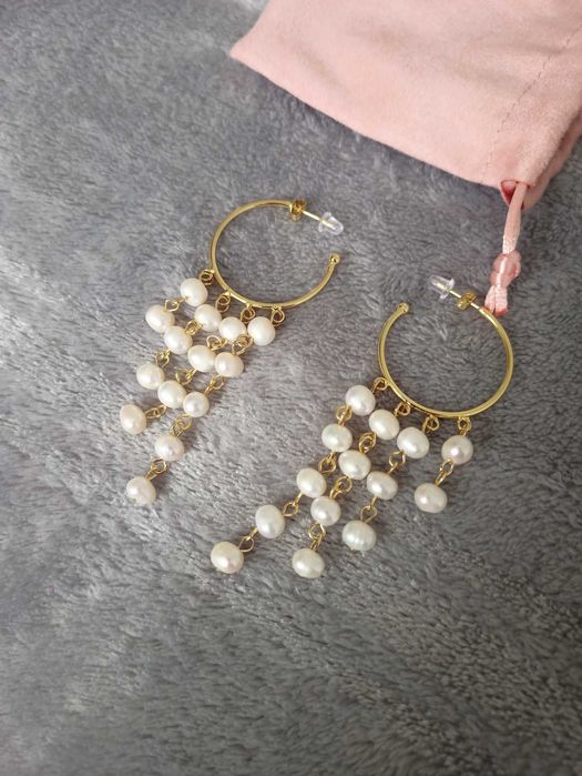 Vand cercei noi cu perle