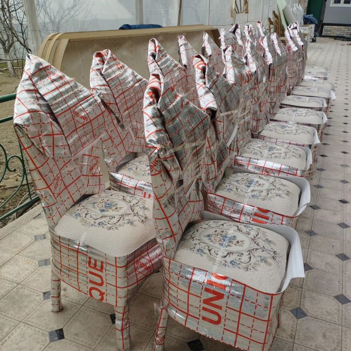 Стол стулья от 3,5 млн до 25млн есть