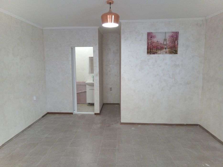 Дава се под наем Офис в Варна, Левски - 32 кв.м за 255 € - Снимка #2