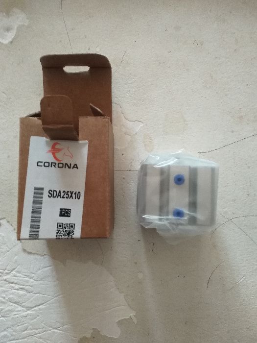 воздушный пневмо цилиндр SDA 25x10