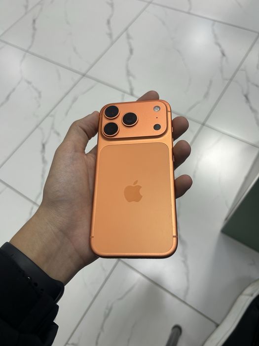 IPhone 17 PRO 256 идеал без ремонт