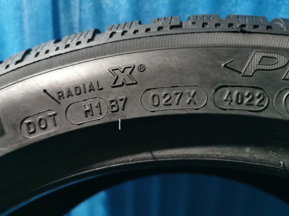 245/45/18 michelin m+s 4 buc
