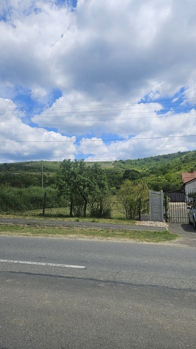 Teren intravilan de vanzare
