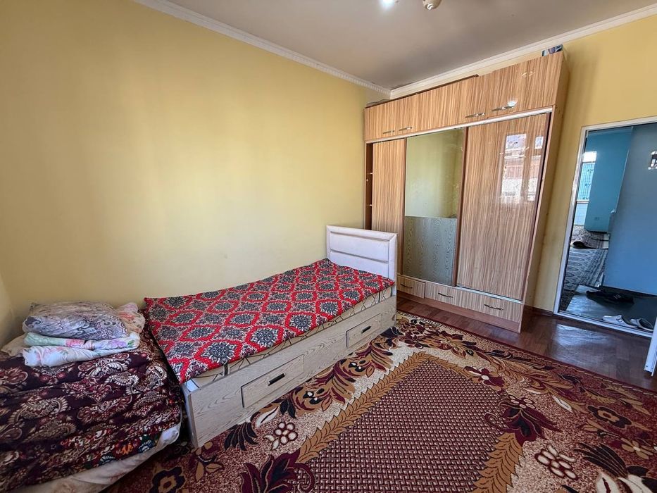 Шарк1 томонда жойлашган 2 хонали квартира ижарага берилади