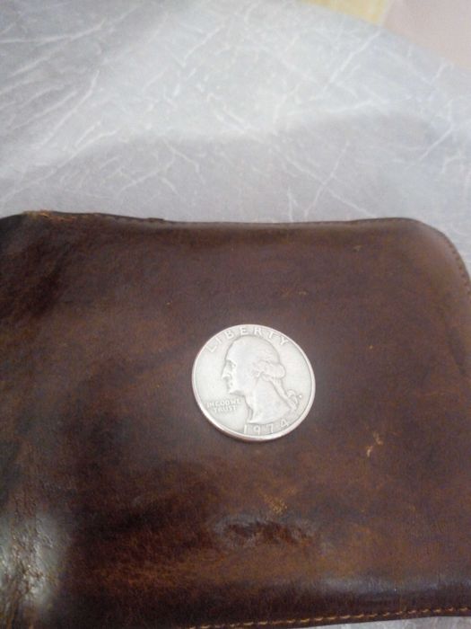 Продам монету 25 центов