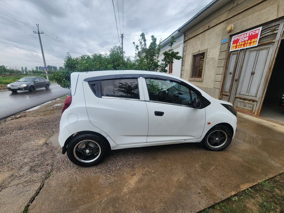 Chevrolet Spark 2011 — 4