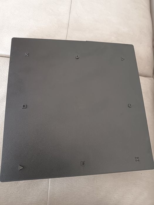 PS4 PRO 1TB CUH7116B +2джойстика