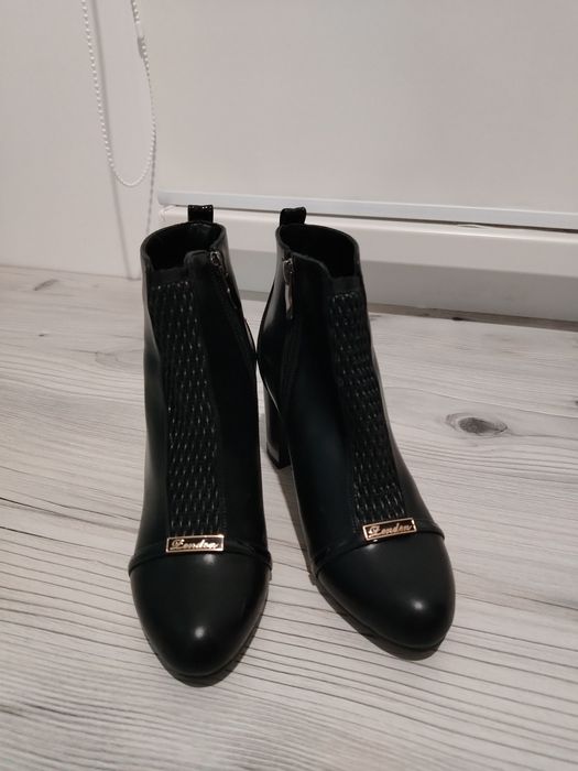 Осенний полусапожка размер 35