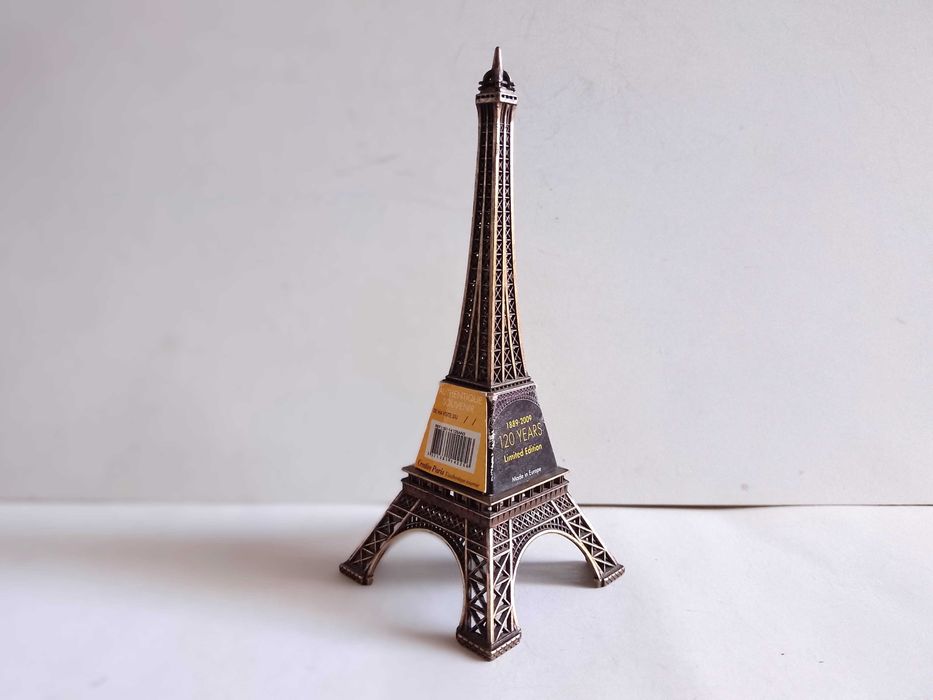 Метални Айфелови Кули