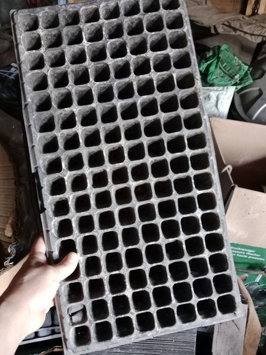 Продам кассеты для рассады