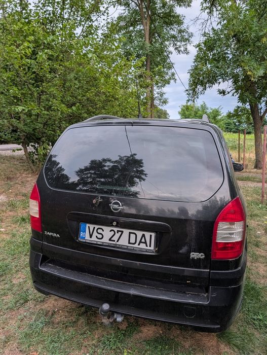 Opel Zafira OPC 2.0 Benzină