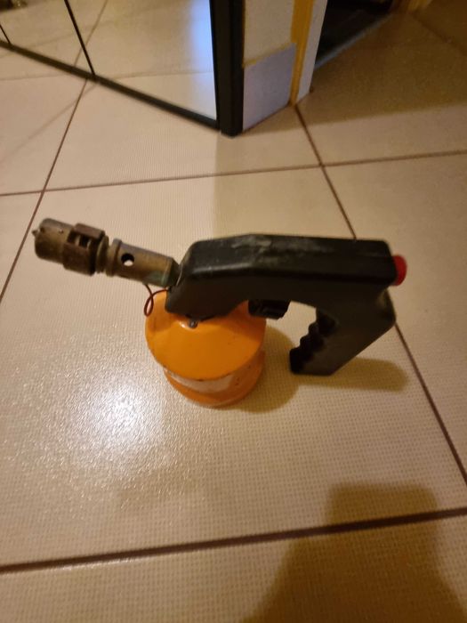 Lampa de gaz pentru sudat tevi cupri