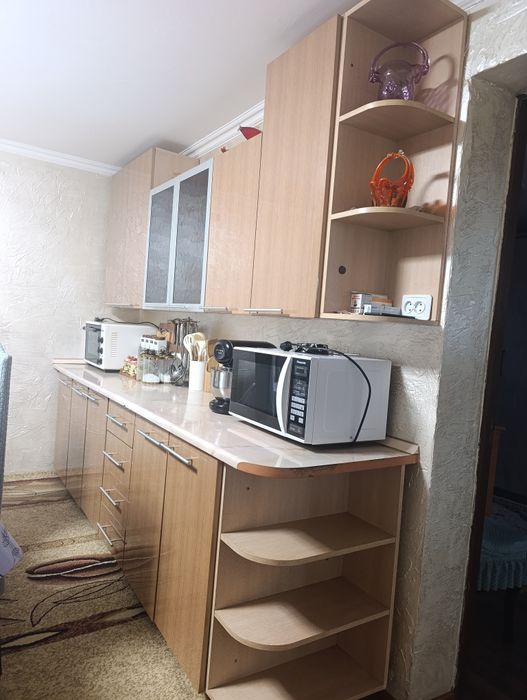 Продаю кухонный гарнитур