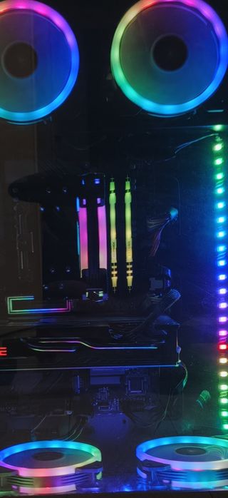 Kit 16gb  DDR4 kingston Fury RGB 2x8gb 3200mhz, cl16