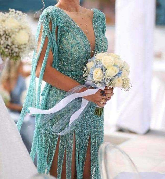 Rochie model unicat cu franjuri turcoaz deosebita
