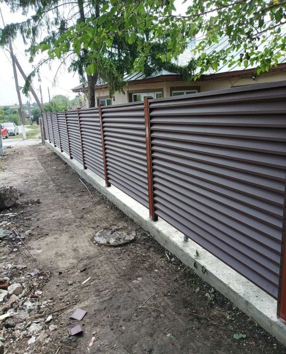 Construim garduri și porți