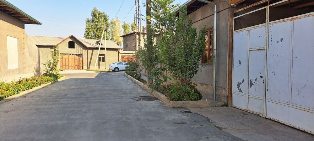 Sergili Xonobodda joylashgan 3 Sotux 5 xona uchastka xovli sotiladi