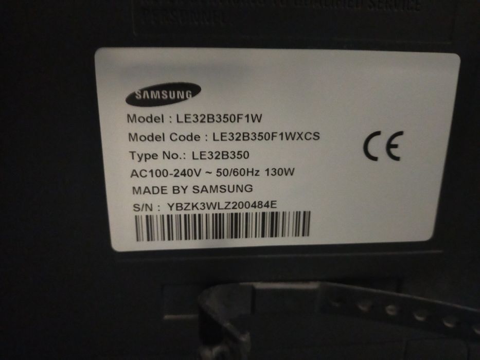 Телевизор Samsung с подставкой