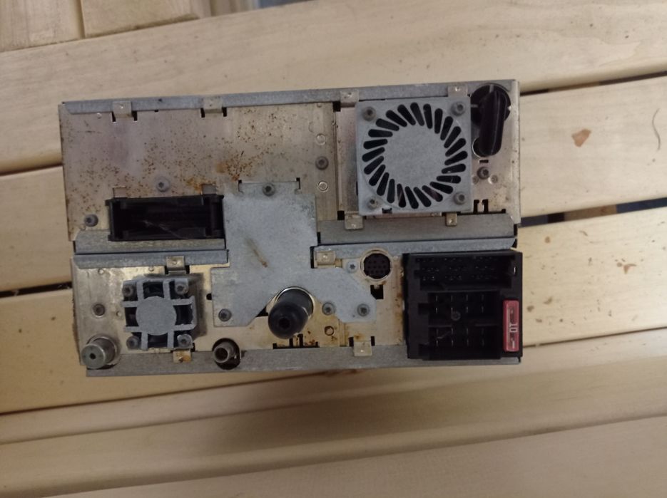 Продам магнитолу