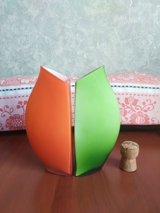 Шкатулка в форме сердечка и другие предметы интерьера