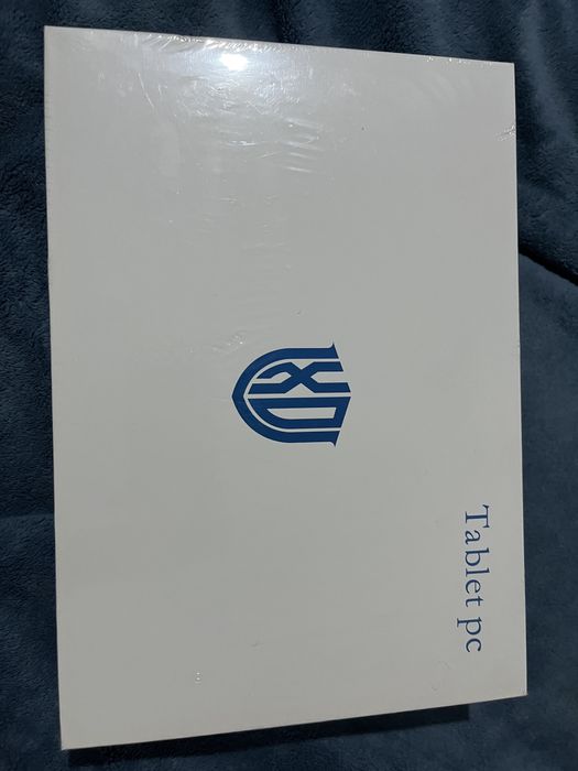 Продам планшет новый