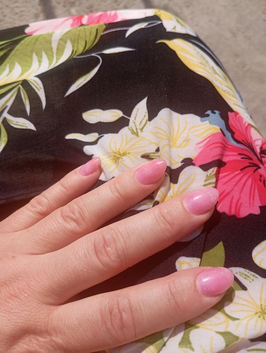 Manichiura gel , extensii, overlay sau semipermanent