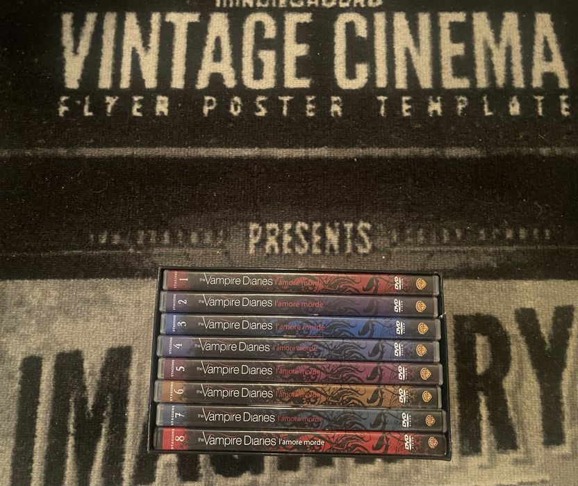 Film Serial The Vampire Diaries : The Complete Collection  [DVD]