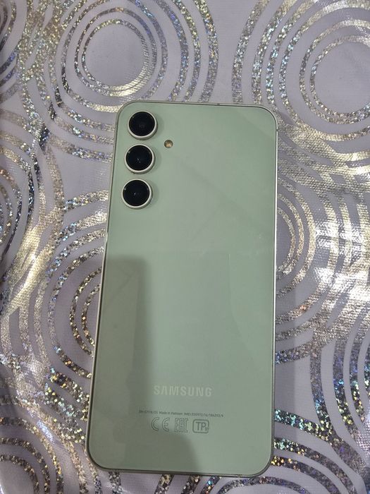 Продам Samsung s23 Fe