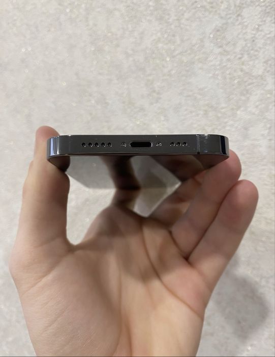 Продам iPhone 13 Pro