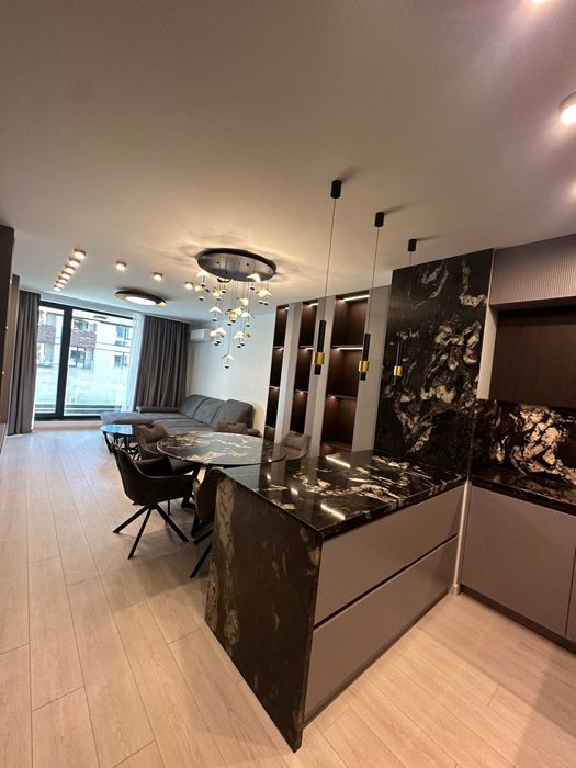 Продава се Тристаен апартамент в София, Кръстова вада - 128 кв.м за 2142 €/кв.м - Снимка #1