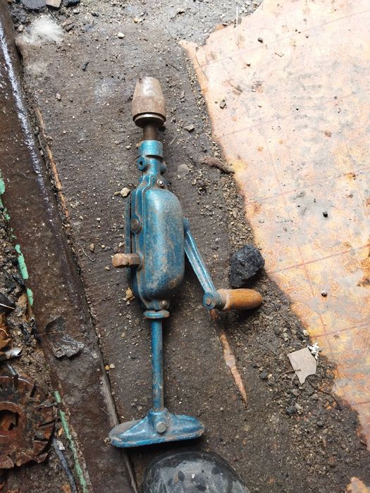 Продам ручная дрель