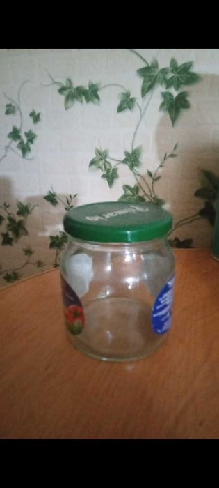 Продам банки срочно.