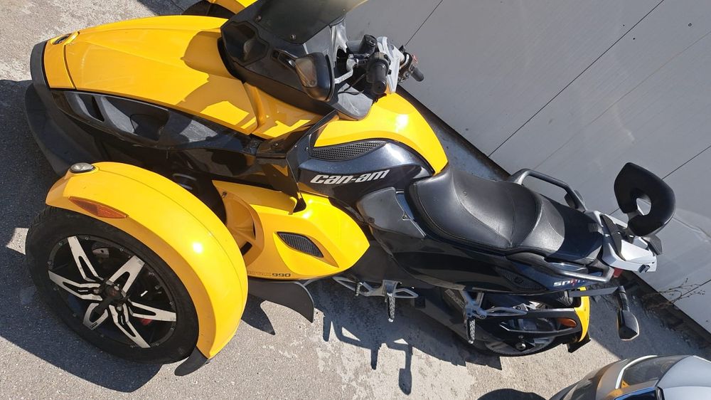 Can am-canam spyder vând sau schimb cu auto/duba cu lift/ATV