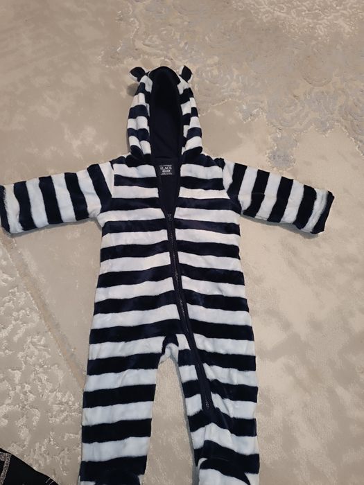 Продам детские комбинезоны