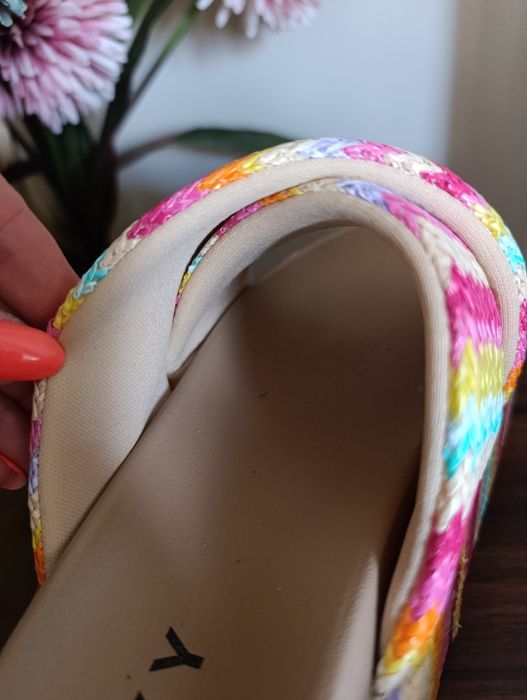 Свежи чехли  Roxy