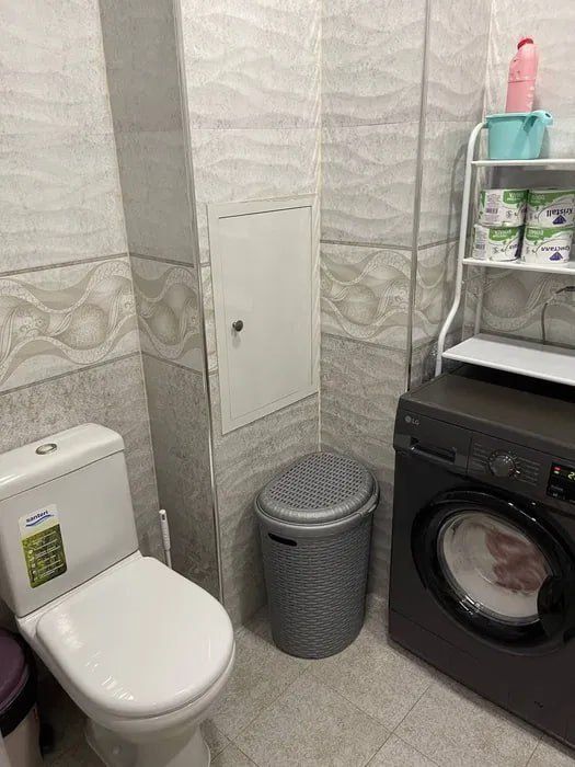 2/1/9. Спутник 16, Янгихает р. (Сергели). Квартира 60 м². Метро - 800м