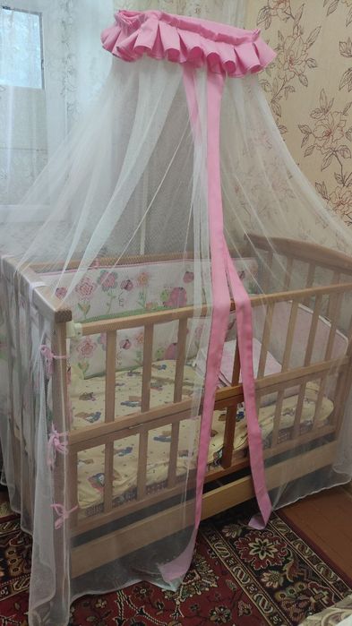 Продам кроватку отличного качества