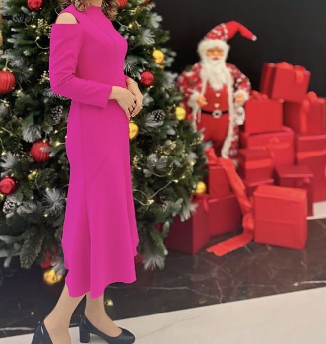 Платье камея почти новый