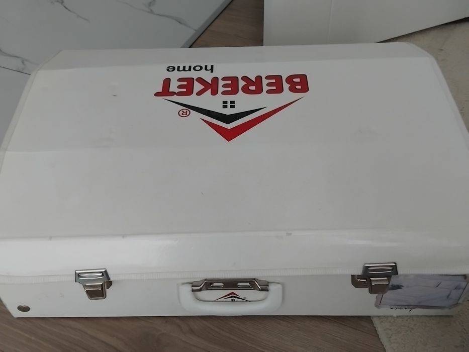 Срочно продам новая