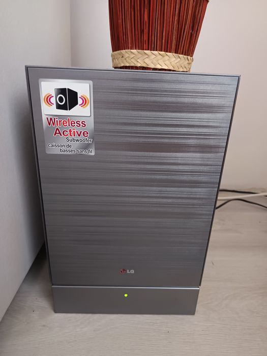 Soundbar LG 4.1 bluetooth, wireless subwoofer