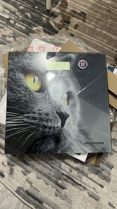 Продаются напольные весы от Redmond