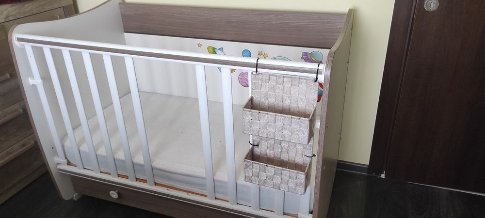 Креватче с мартак