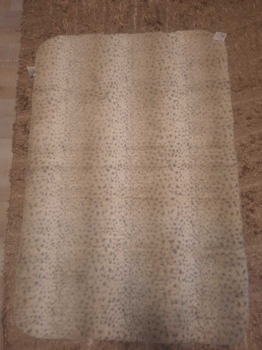 Килим 90-130 състояние -ново