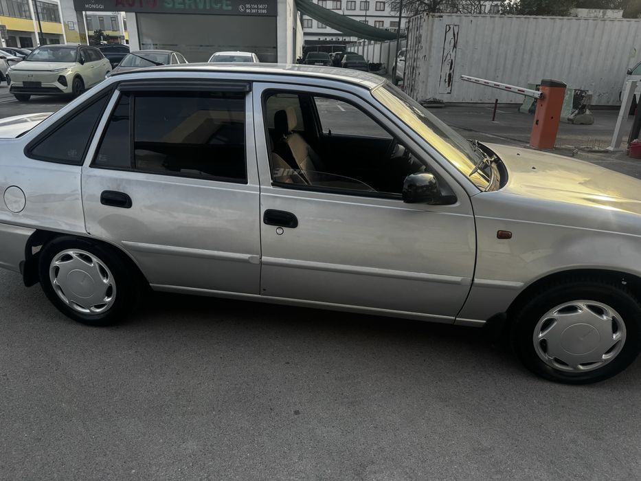 Nexia 2  1.6 holati zor tehnichiski ish yoq 2010 gen bor