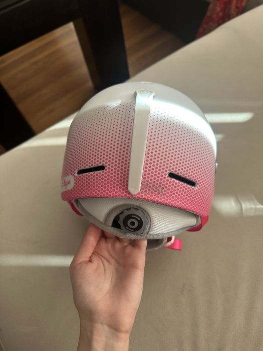 Момичешка каска за ски