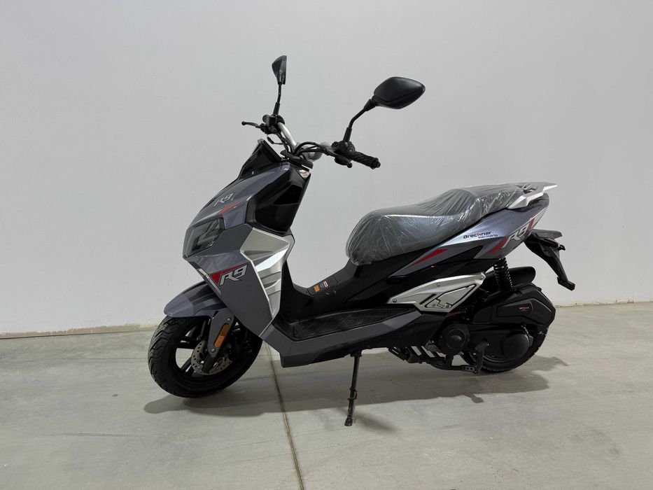 Scuter Breckner R9 visiniu gri 125 CU PERMIS pe benzina Agramix
