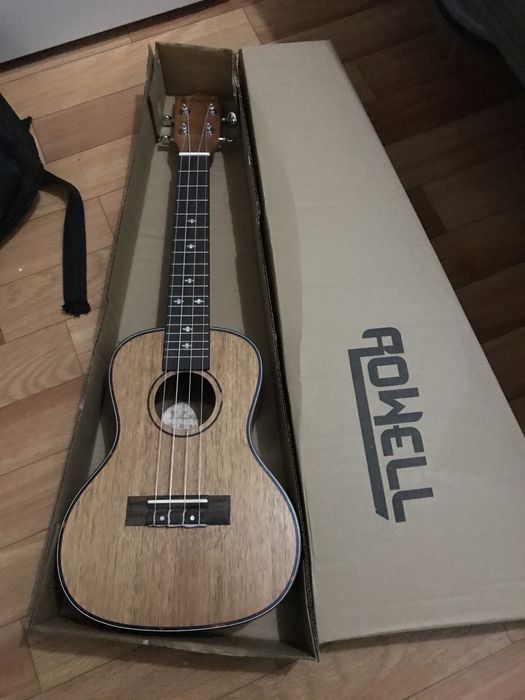 Продам укулеле