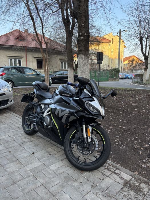 CFMOTO 300sr 2022