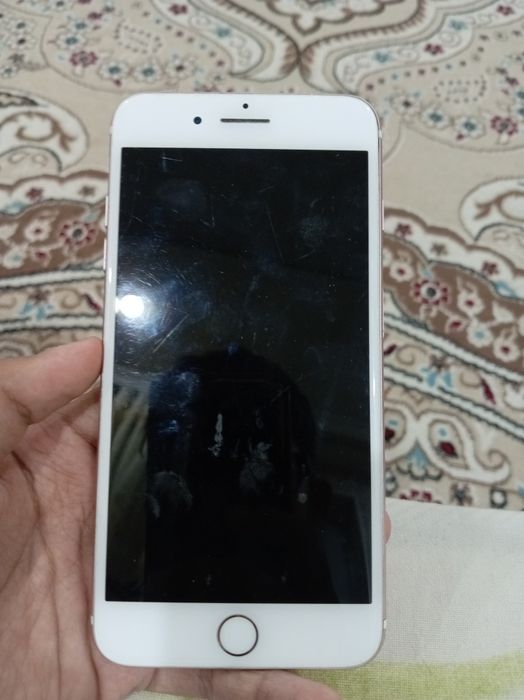 iPhone 7 plus продам