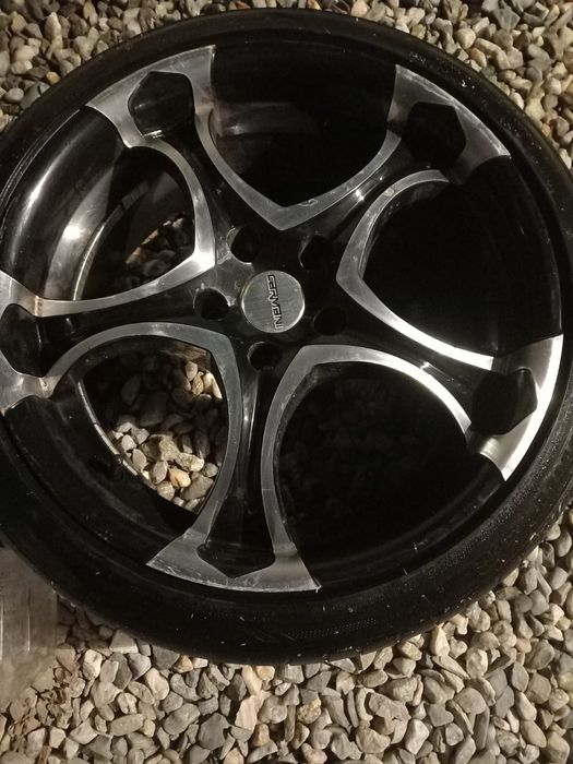 Vând sau schimb jante Karmani merge pe VW Audi